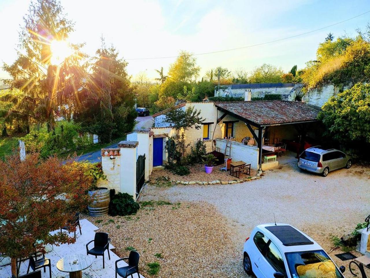 Manoir Le Cristal Futuroscope -20 Poucent Sur Les Nuitees Et -30 Pourcent Sur Le Futuroscpe ! Beaumont (Vienne) 外观 照片